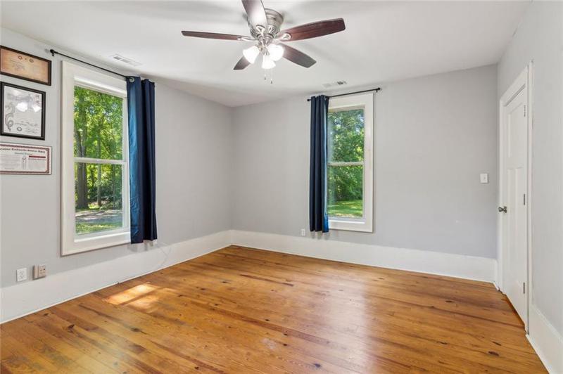 Image for property 1382 6th Avenue, Auburn, GA 30011