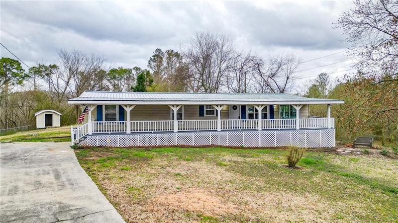 Image for property 10 Creek Drive, Cartersville, GA 30121