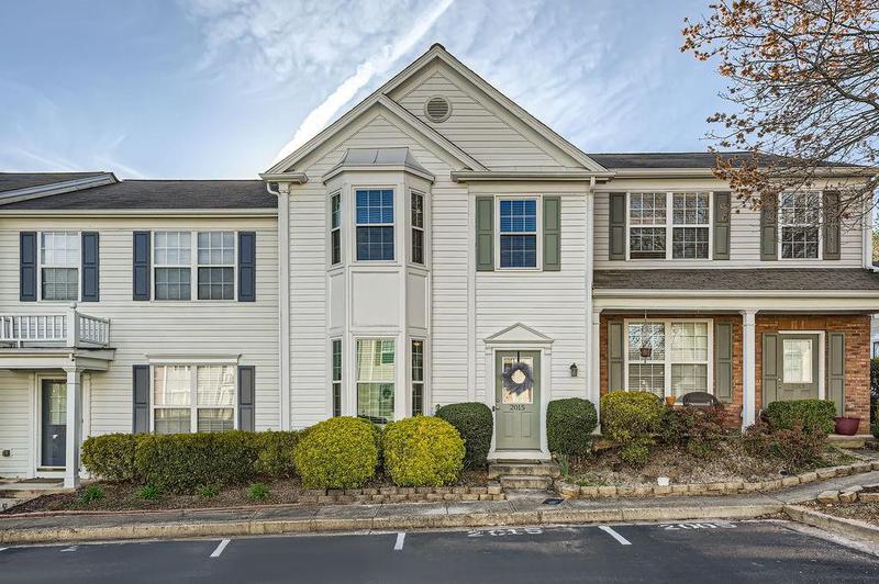 Image for property 2015 Kilmington Square, Alpharetta, GA 30009