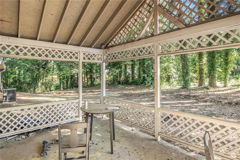 Image for property 621 Blue Flag Lane, Fairburn, GA 30213