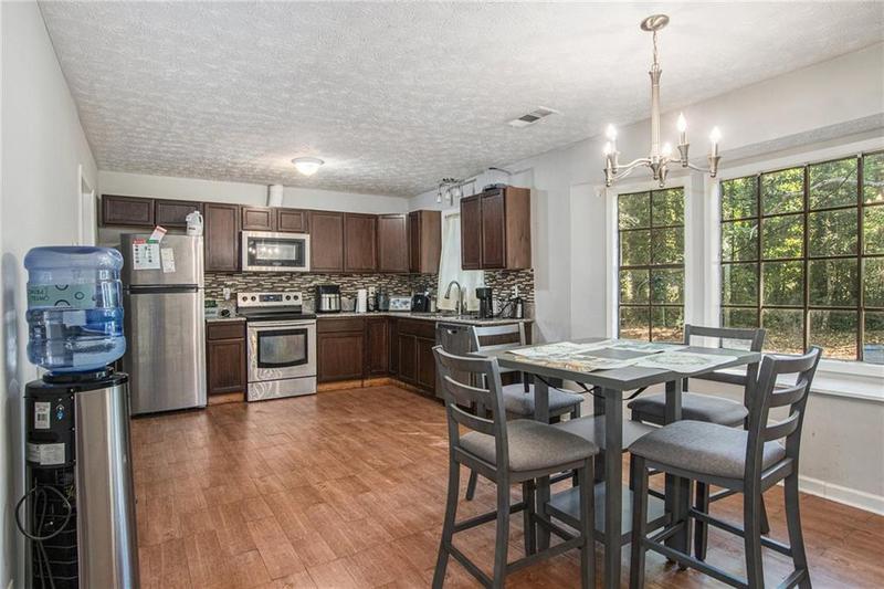 Image for property 621 Blue Flag Lane, Fairburn, GA 30213