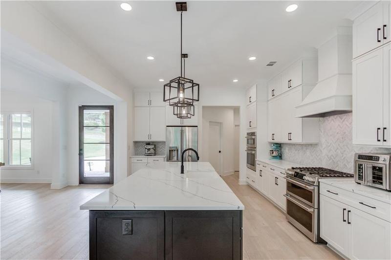 Image for property 5306 Weeping Creek Trail, Flowery Branch, GA 30542