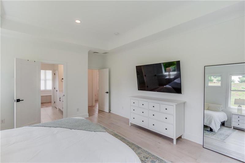 Image for property 5306 Weeping Creek Trail, Flowery Branch, GA 30542