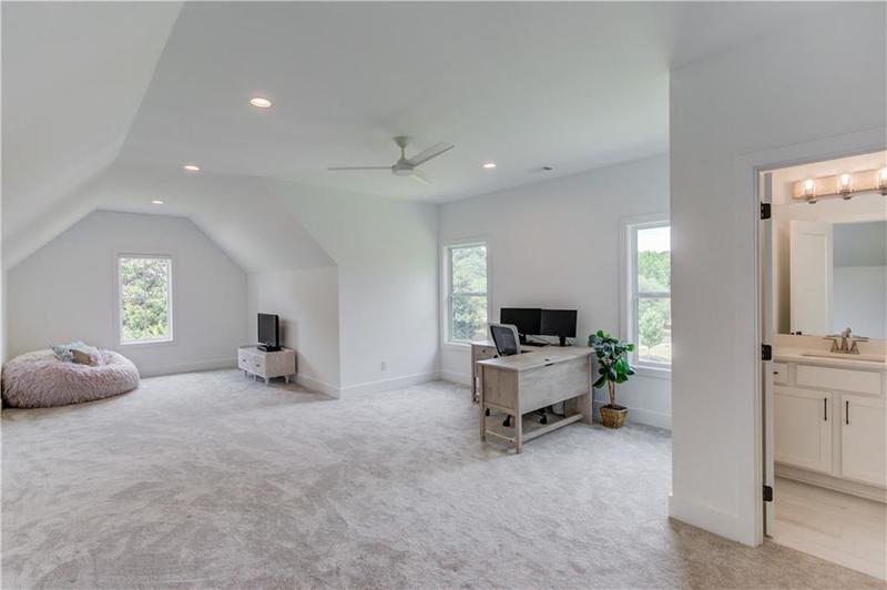 Image for property 5306 Weeping Creek Trail, Flowery Branch, GA 30542