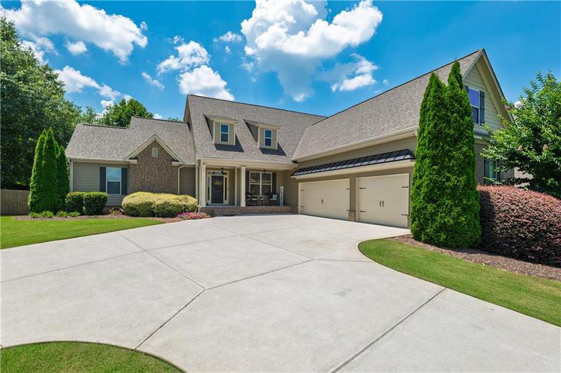 Image for property 200 Glenview Court, Woodstock, GA 30188