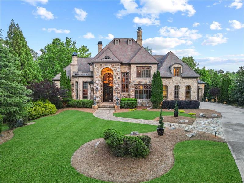 Image for property 878 Middle Fork Trail, Suwanee, GA 30024