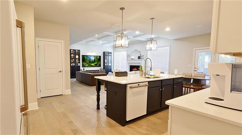 Image for property 5381 Front Runner Court, Sugar Hill, GA 30518