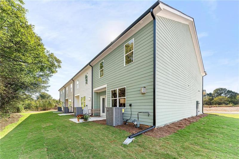 Image for property 46 Crest Drive 25, Hartwell, GA 30643