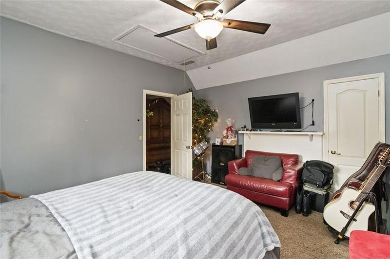 Image for property 4900 LILBURN STONE MOUNTAIN Road, Lilburn, GA 30047