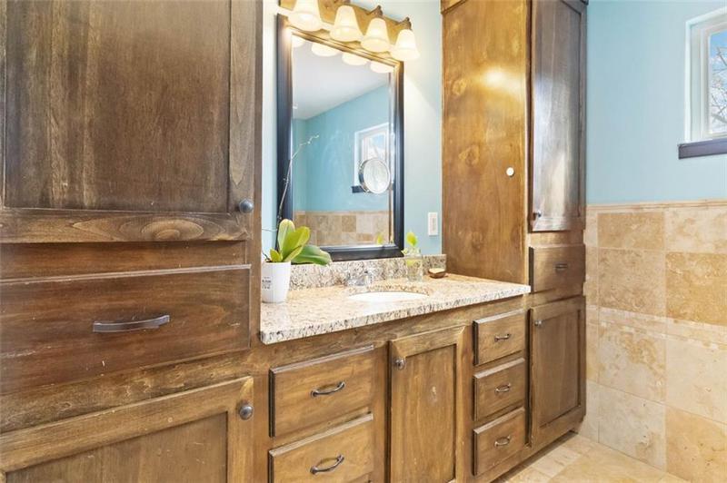 Image for property 4900 LILBURN STONE MOUNTAIN Road, Lilburn, GA 30047