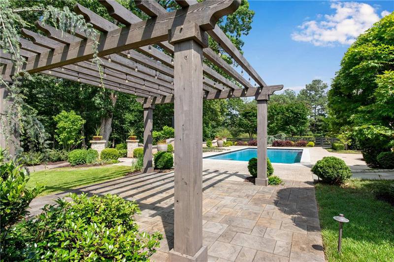 Image for property 560 Lost River Bend, Milton, GA 30004