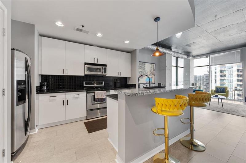 Image for property 250 PHARR Road 1702, Atlanta, GA 30305