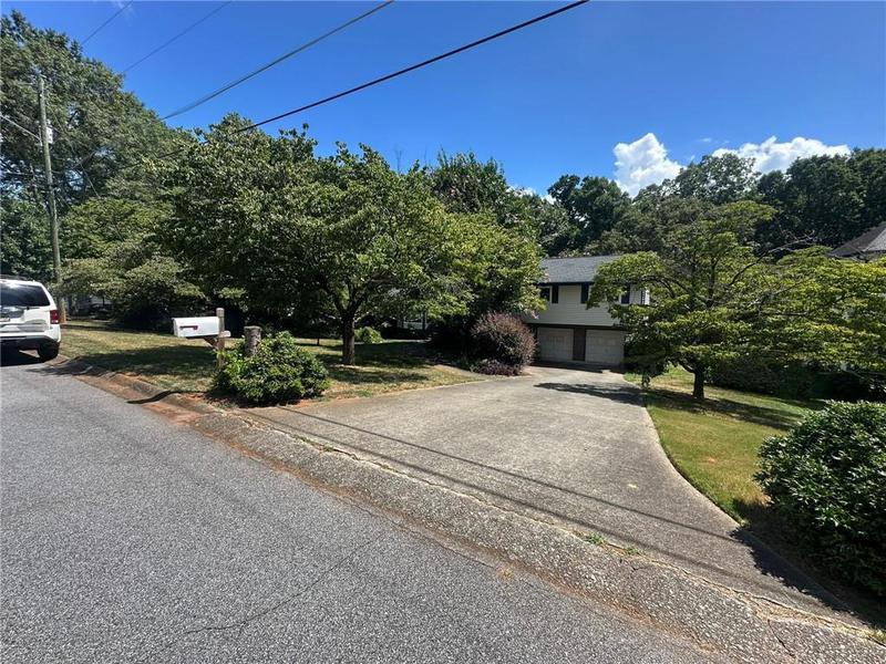 Image for property 672 Dorsey Drive, Lilburn, GA 30047