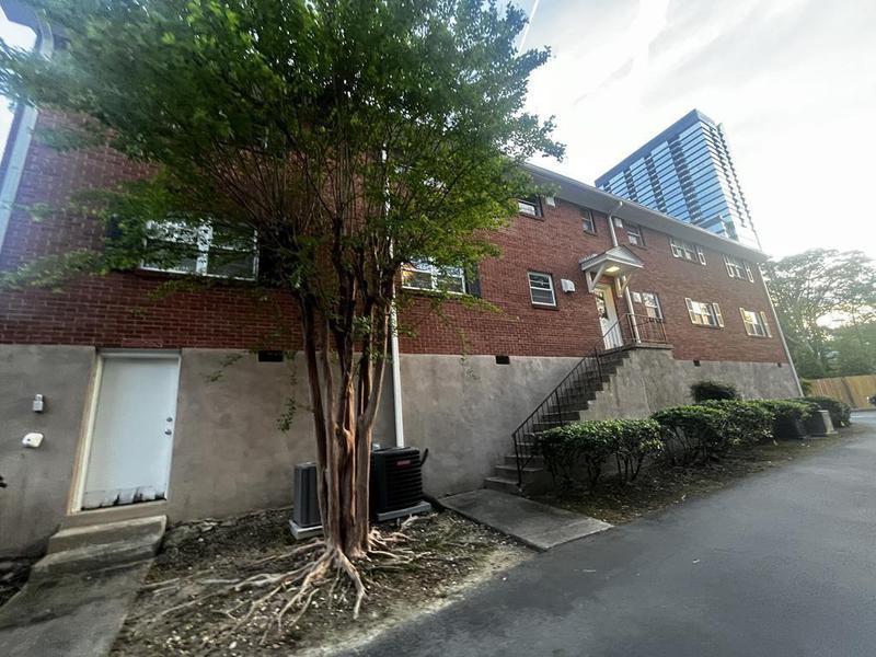 Image for property 3660 Peachtree Road C4, Atlanta, GA 30319