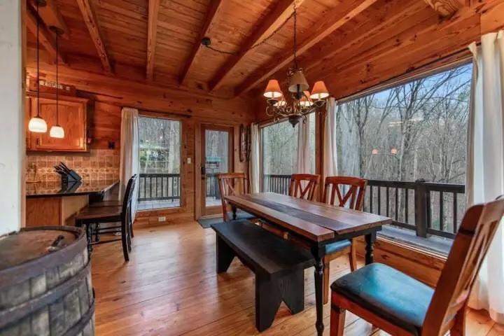 Image for property 197 Smith Hill Road, Blue Ridge, GA 30513