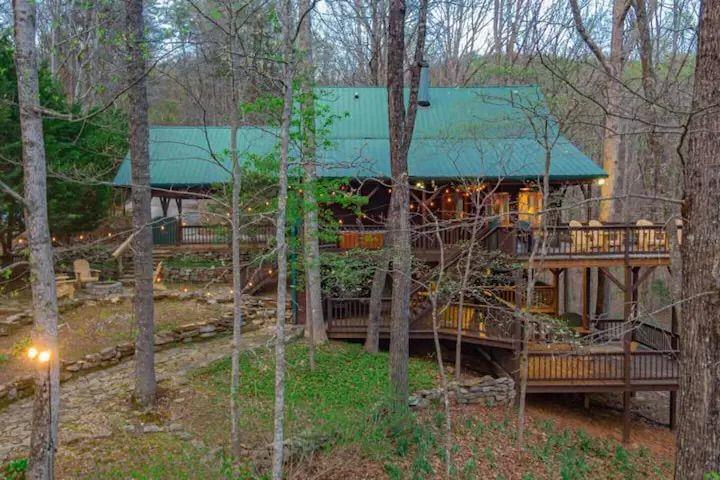 Image for property 197 Smith Hill Road, Blue Ridge, GA 30513