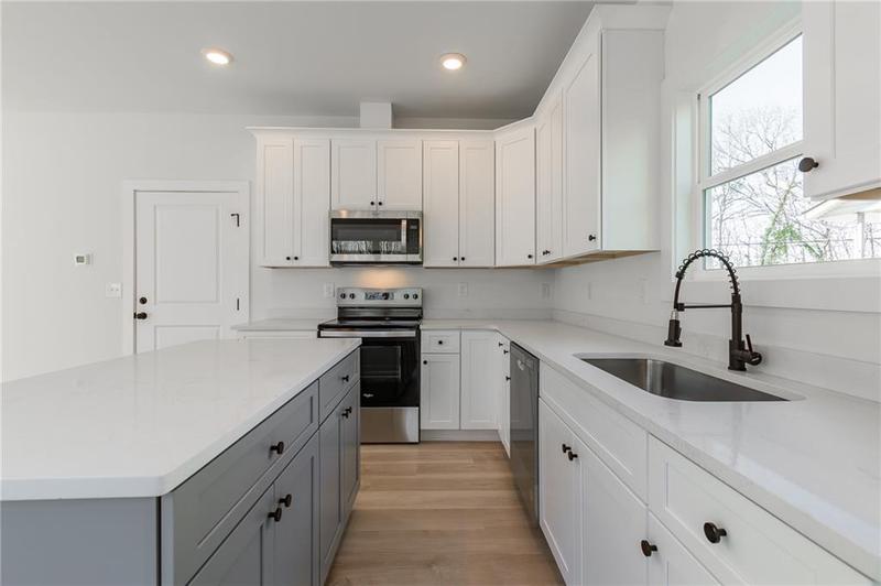 Image for property 3110 Granada Way, Gainesville, GA 30506