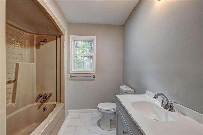 Image for property 3658 Dogwood Farm Road, Decatur, GA 30034