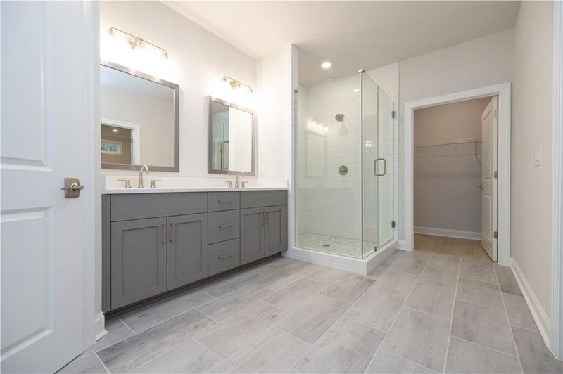 Image for property 134 Wards Crossing Way 17, Johns Creek, GA 30022