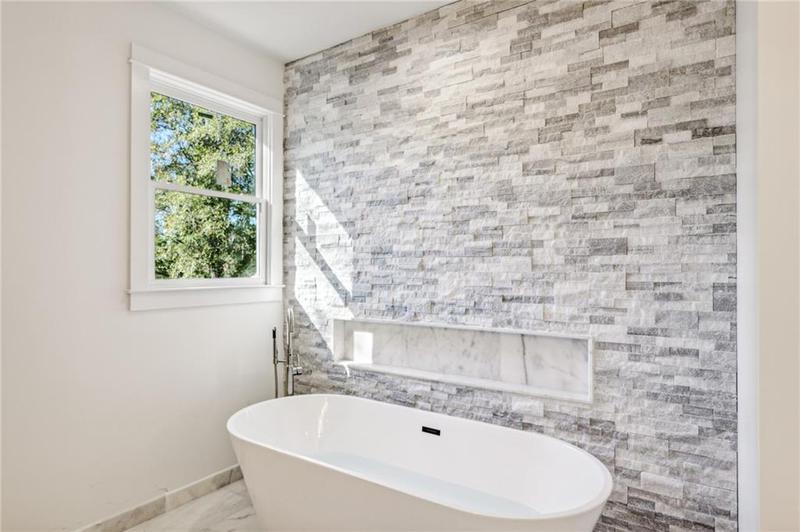 Image for property 2611 Charlesgate Avenue, Decatur, GA 30030