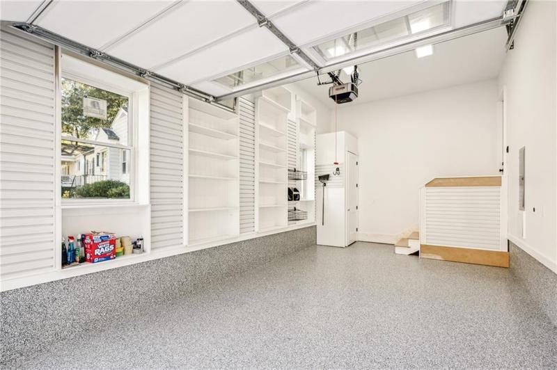 Image for property 2611 Charlesgate Avenue, Decatur, GA 30030