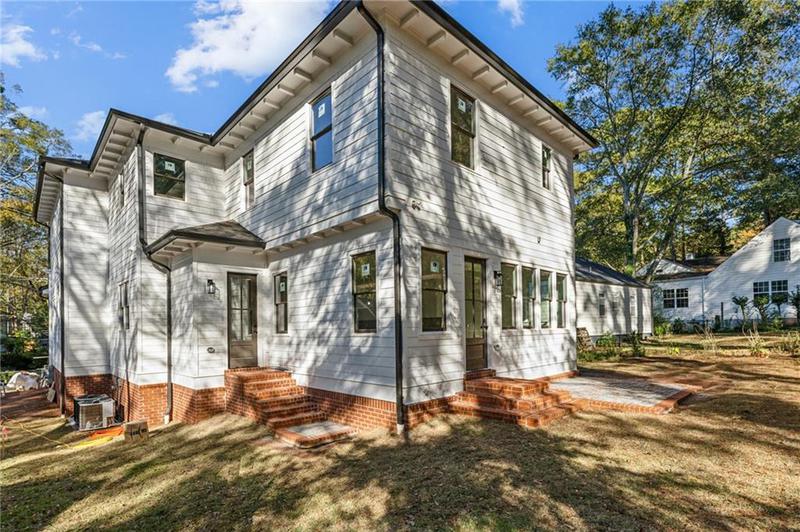 Image for property 2611 Charlesgate Avenue, Decatur, GA 30030