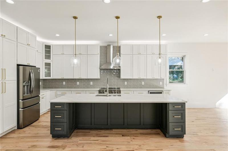 Image for property 2611 Charlesgate Avenue, Decatur, GA 30030