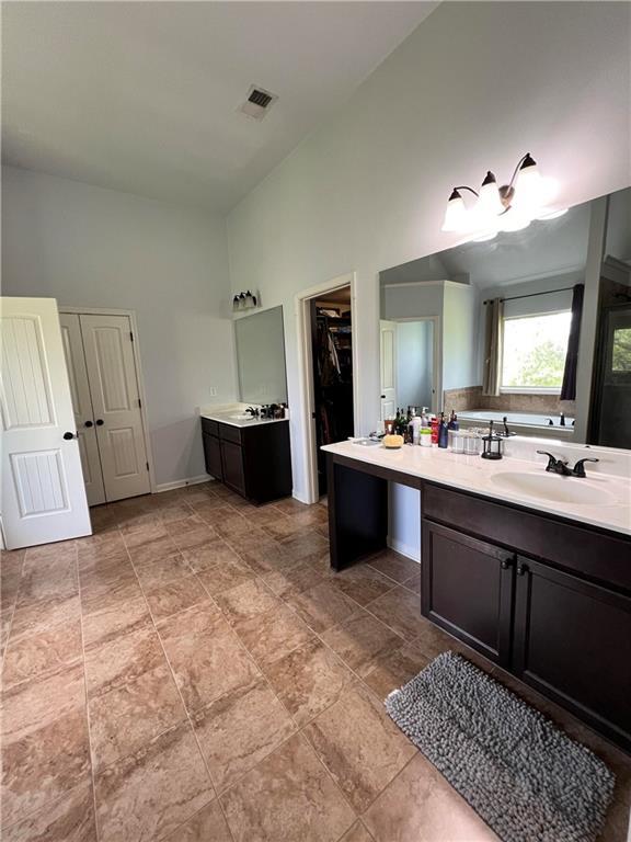 Image for property 190 Thrushwood Drive, Fayetteville, GA 30215