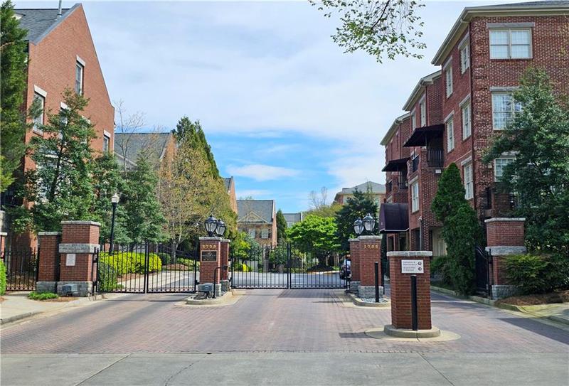 Image for property 1735 Peachtree Street 210, Atlanta, GA 30309