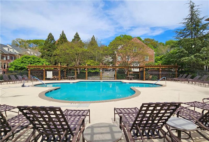 Image for property 1735 Peachtree Street 210, Atlanta, GA 30309