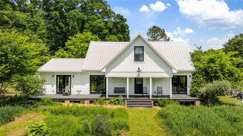 Image for property 10975 Hutcheson Ferry Road, Chattahoochee Hills, GA 30268