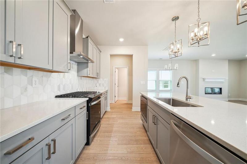 Image for property 4690 Hemingway Trail, Cumming, GA 30041