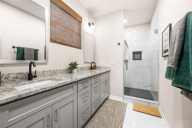 Image for property 648 GLENDALE Road, Scottdale, GA 30079