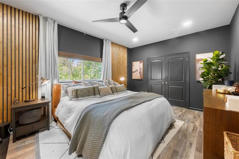 Image for property 648 GLENDALE Road, Scottdale, GA 30079