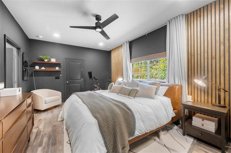 Image for property 648 GLENDALE Road, Scottdale, GA 30079