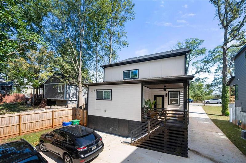 Image for property 648 GLENDALE Road, Scottdale, GA 30079