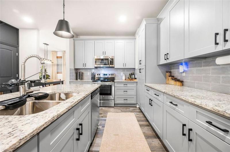 Image for property 648 GLENDALE Road, Scottdale, GA 30079