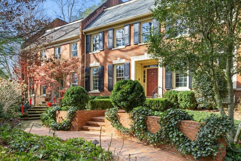 Image for property 4458 Paces Battle, Atlanta, GA 30327