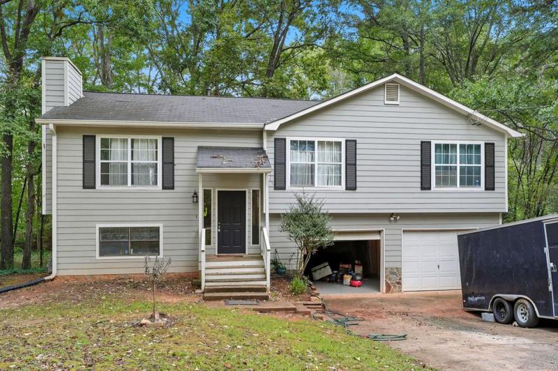 Image for property 5960 Sutton Place, Douglasville, GA 30135