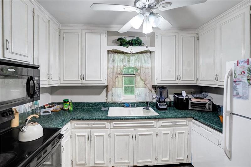 Image for property 1122 Ridgeleigh Circle, Dalton, GA 30720