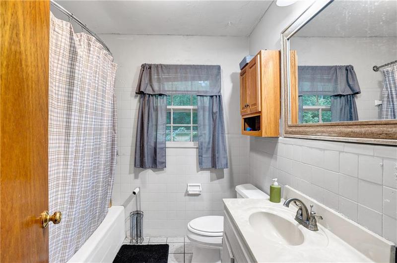 Image for property 1122 Ridgeleigh Circle, Dalton, GA 30720