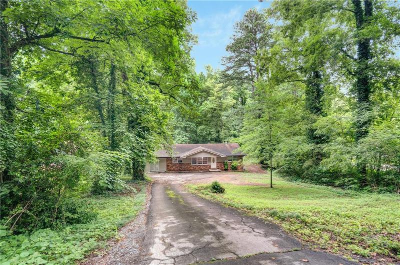Image for property 1122 Ridgeleigh Circle, Dalton, GA 30720