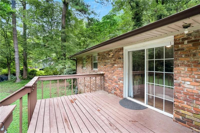 Image for property 1122 Ridgeleigh Circle, Dalton, GA 30720