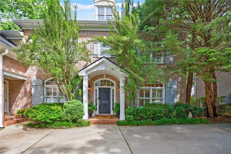 Image for property 4470 Crestwicke Pointe, Atlanta, GA 30319