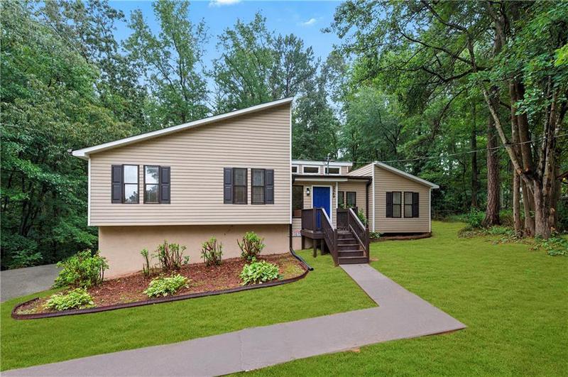 Image for property 6649 Valley Hill Drive, Mableton, GA 30126