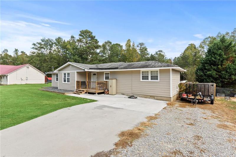 Image for property 254 Bethlehem Church Road, Carrollton, GA 30117