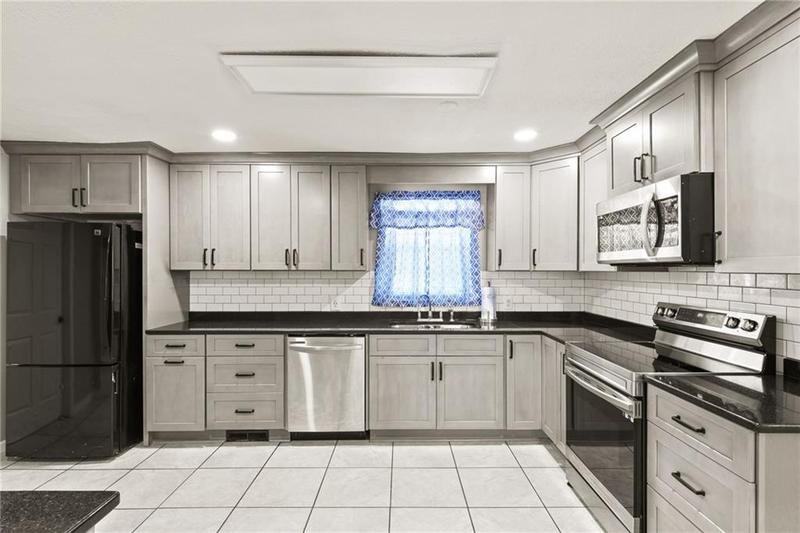 Image for property 254 Bethlehem Church Road, Carrollton, GA 30117