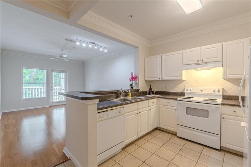 Image for property 1212 Westchester Ridge, Atlanta, GA 30329
