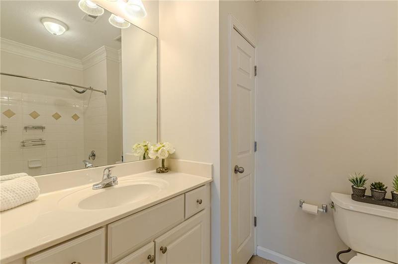 Image for property 1212 Westchester Ridge, Atlanta, GA 30329