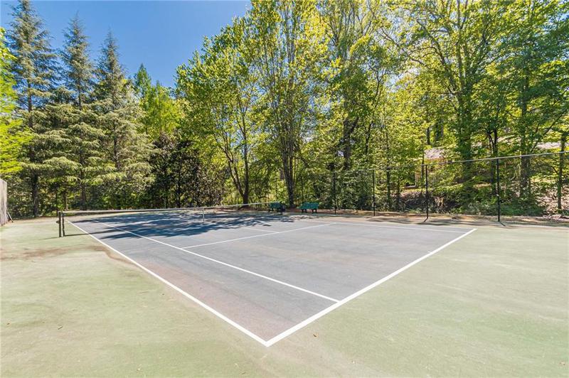 Image for property 1212 Westchester Ridge, Atlanta, GA 30329